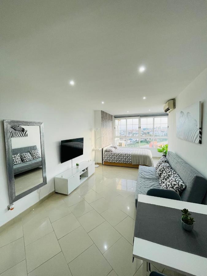 Apartamento La Torre 1337 Precioso, Moderno Y Con Piscina Torremolinos Dış mekan fotoğraf