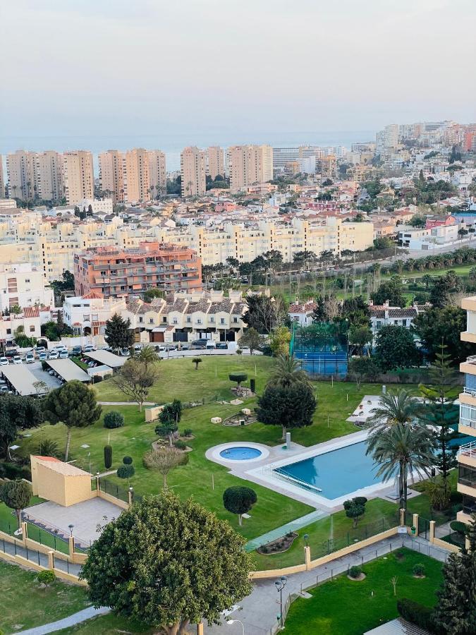 Apartamento La Torre 1337 Precioso, Moderno Y Con Piscina Torremolinos Dış mekan fotoğraf