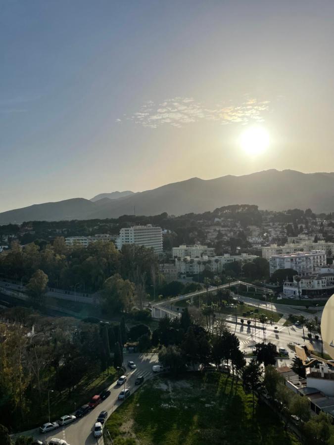 Apartamento La Torre 1337 Precioso, Moderno Y Con Piscina Torremolinos Dış mekan fotoğraf