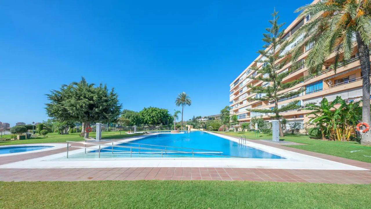 Apartamento La Torre 1337 Precioso, Moderno Y Con Piscina Torremolinos Dış mekan fotoğraf